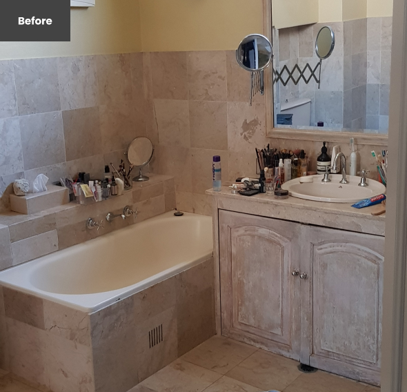 Bathroom before renovation